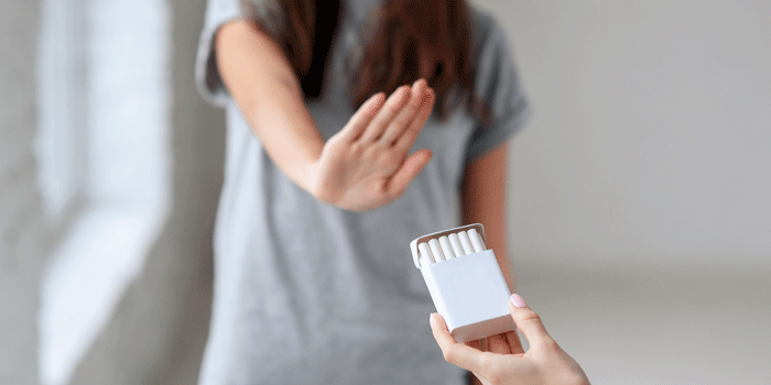 喫煙者を採用しないのは法律違反?