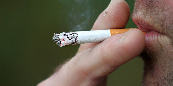 ふかしタバコの見分け方とは ふかしのやり方から見分ける方法を解説 Supari スパリ